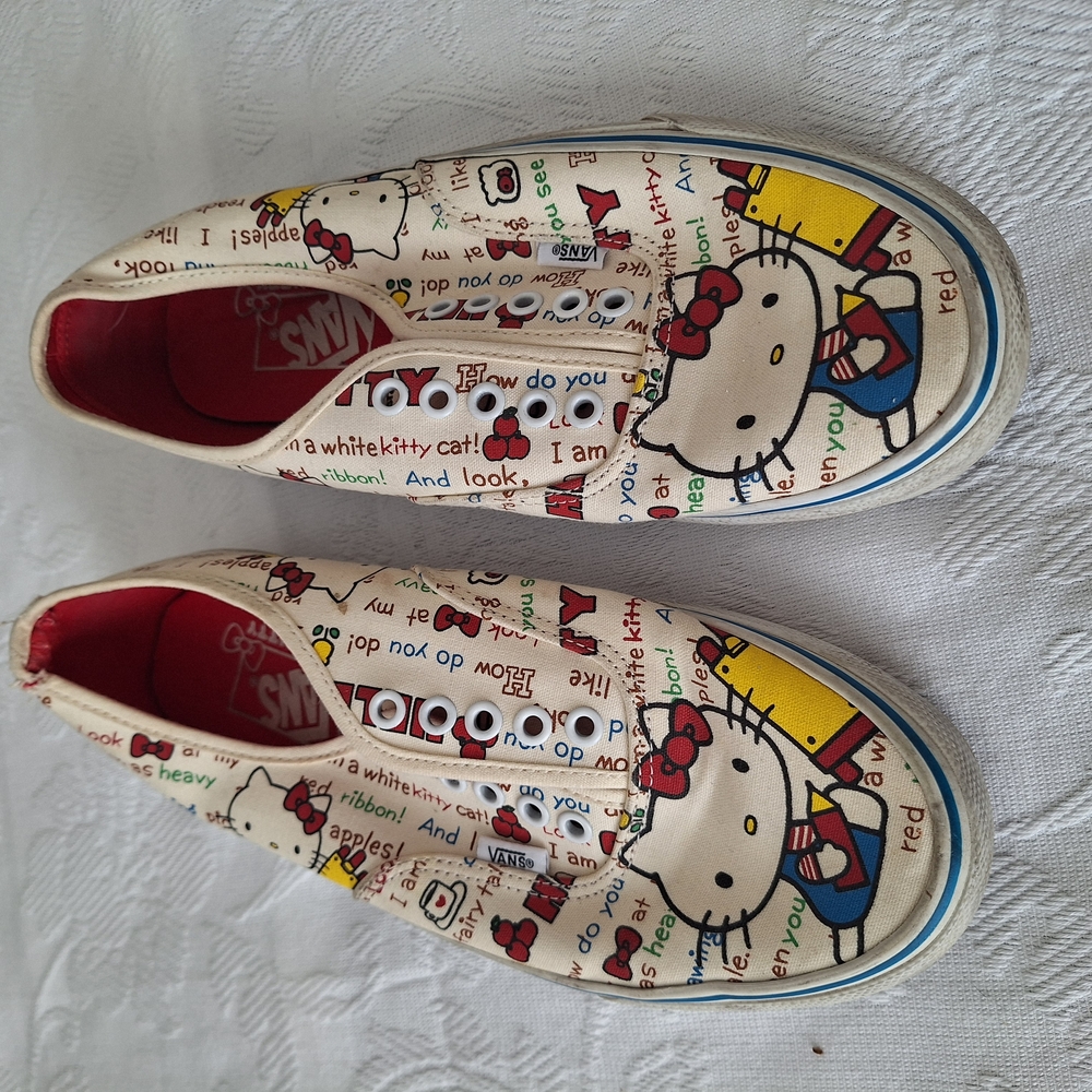Vans Hello Kitty Slip-On Sneakers